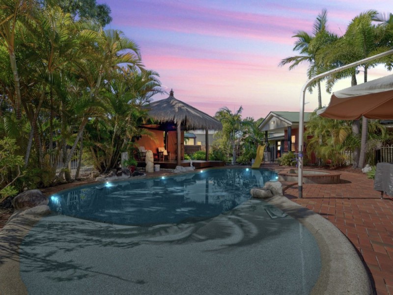 17 Homestead Drive, Little Mountain QLD 4551