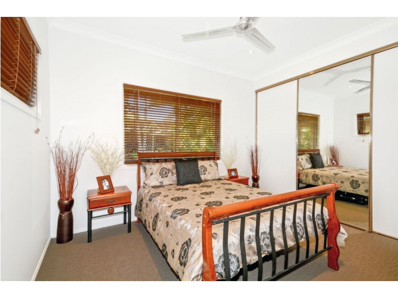 17 Homestead Drive, Little Mountain QLD 4551