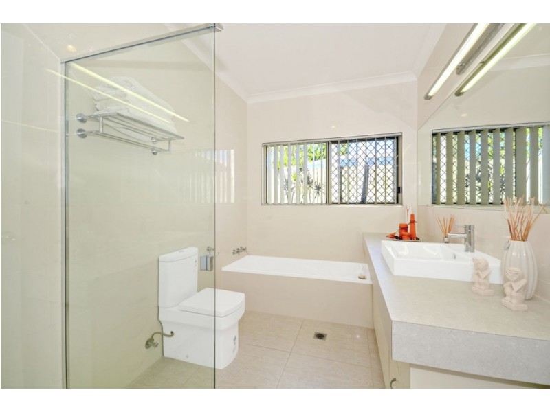 17 Homestead Drive, Little Mountain QLD 4551