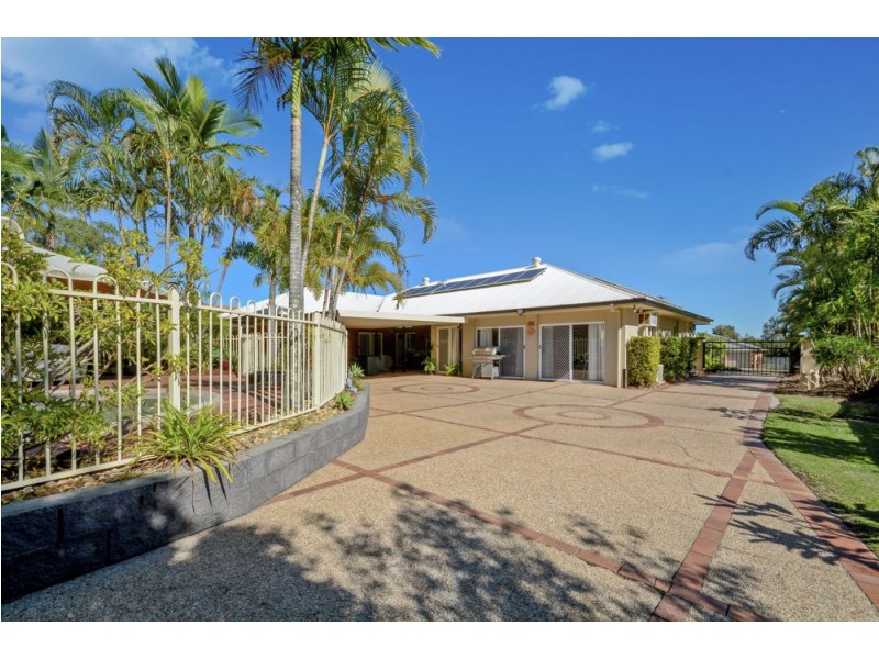17 Homestead Drive, Little Mountain QLD 4551