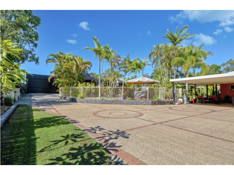 17 Homestead Drive, Little Mountain QLD 4551