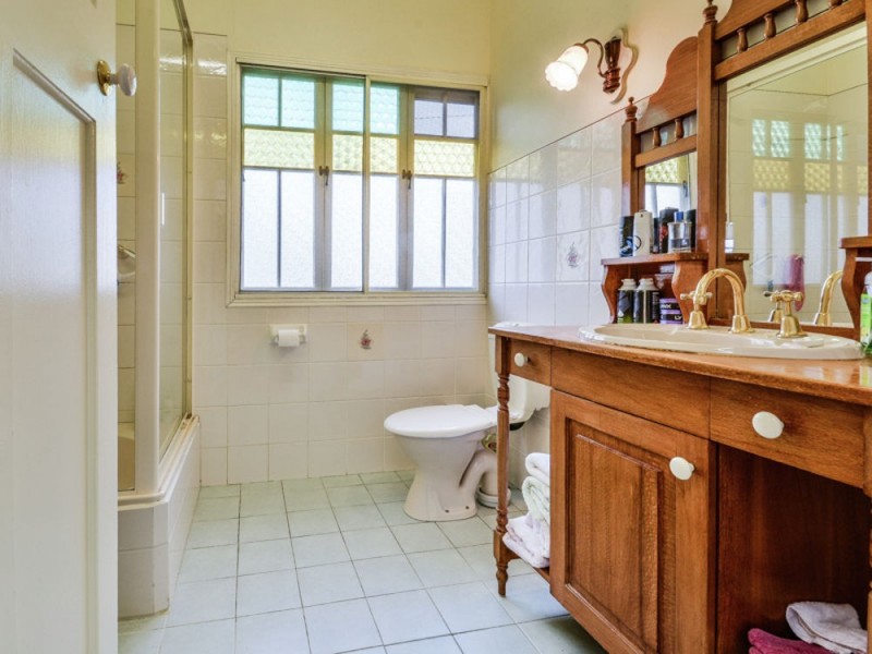 23 Pine Camp Road, Beerwah QLD 4519