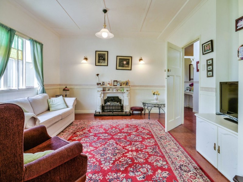 23 Pine Camp Road, Beerwah QLD 4519