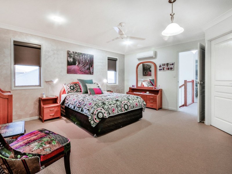 14 Cuba Court, Kawana Island QLD 4575