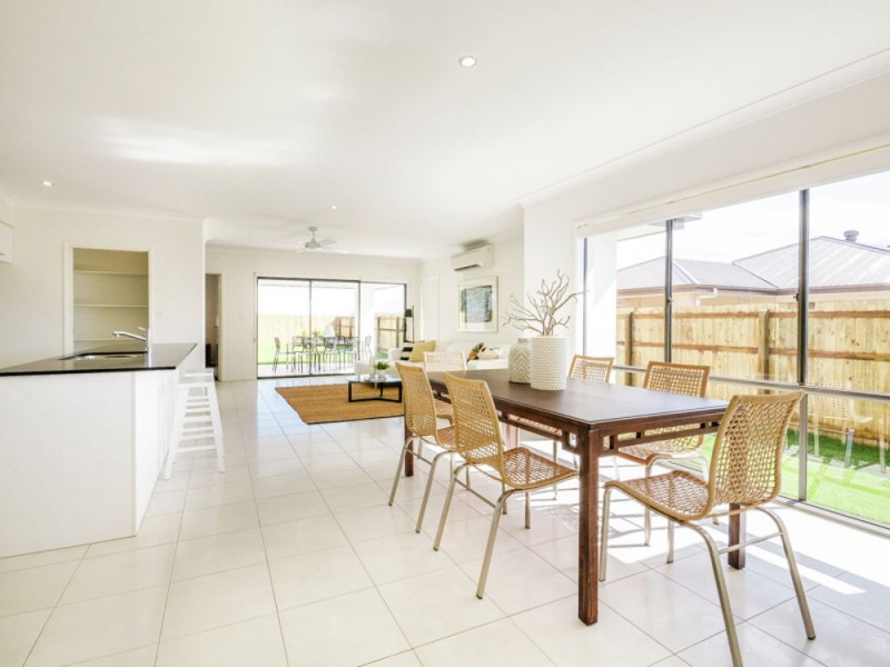 20 Olive Circuit, Caloundra West QLD 4551