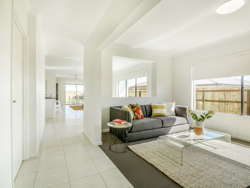 20 Olive Circuit, Caloundra West QLD 4551
