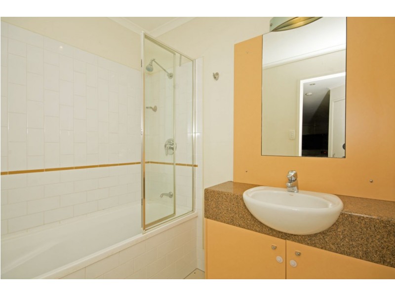 11/1 Lakehead Drive, Sippy Downs QLD 4556