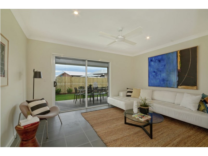 43 Amber Drive, Caloundra West QLD 4551