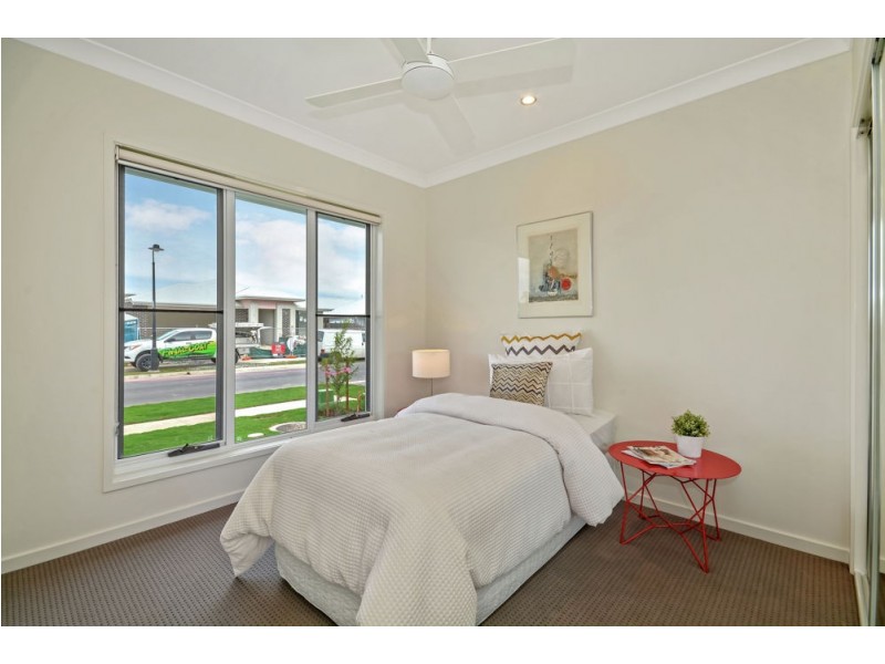 43 Amber Drive, Caloundra West QLD 4551
