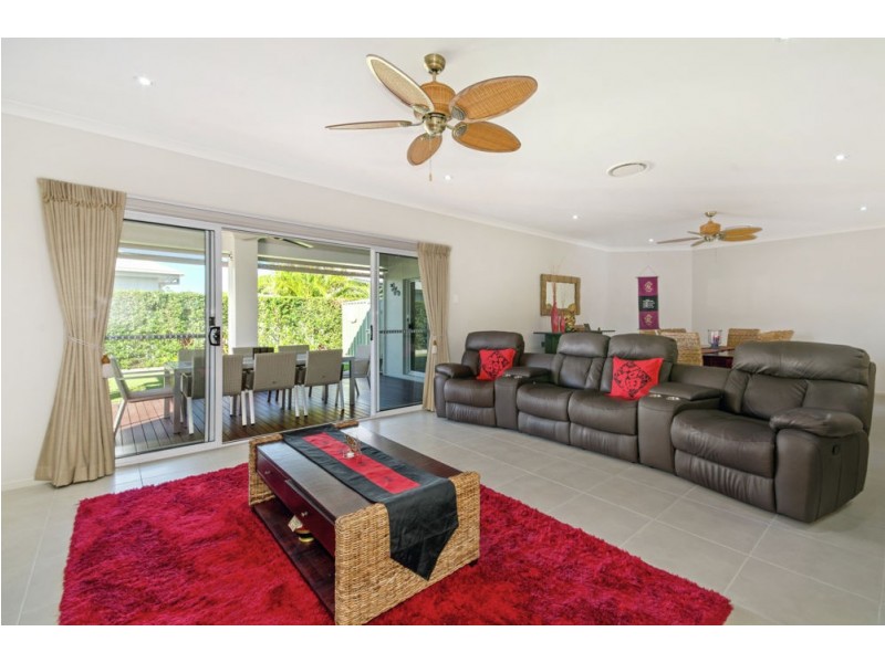 12 Wategos Circuit, Pelican Waters QLD 4551