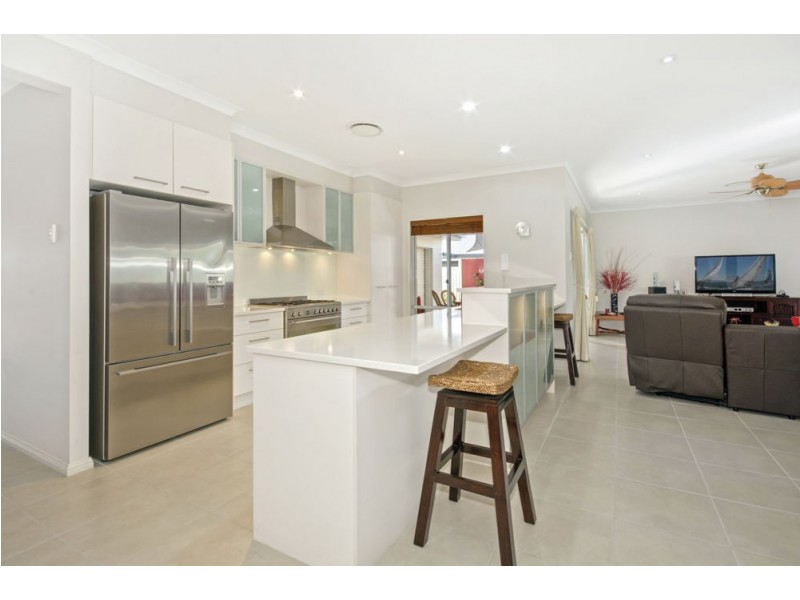 12 Wategos Circuit, Pelican Waters QLD 4551