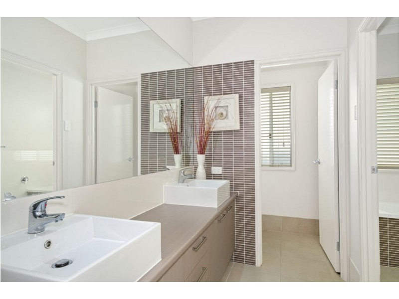 12 Wategos Circuit, Pelican Waters QLD 4551
