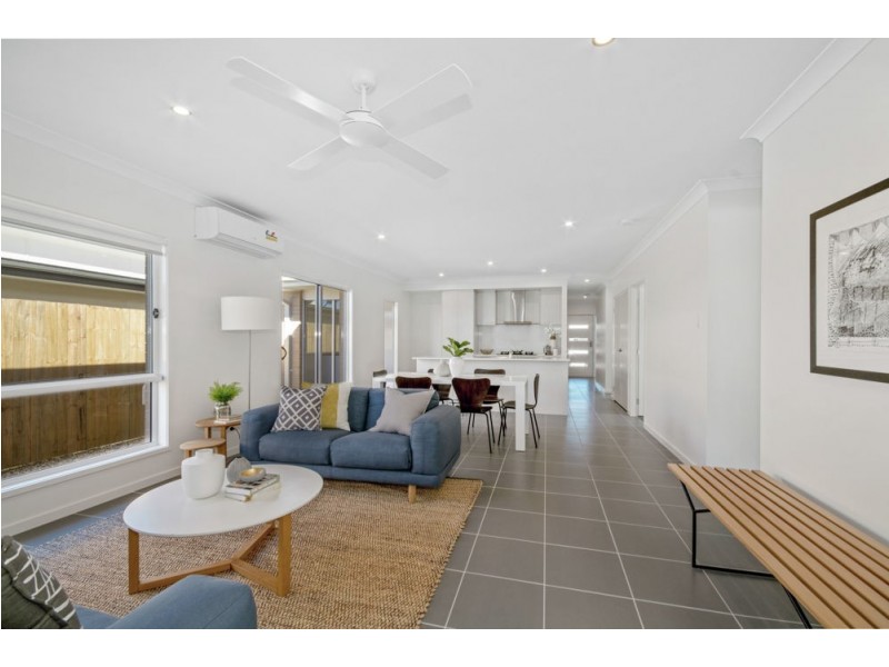 20 Ochre Crescent, Caloundra West QLD 4551