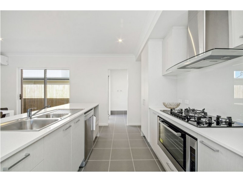 20 Ochre Crescent, Caloundra West QLD 4551