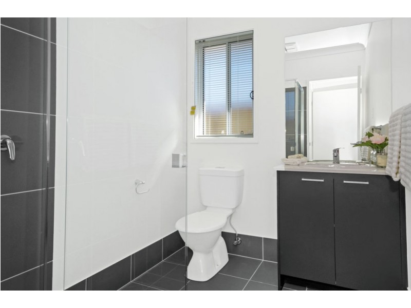 20 Ochre Crescent, Caloundra West QLD 4551