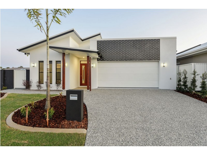 18 Comet Street, Pelican Waters QLD 4551