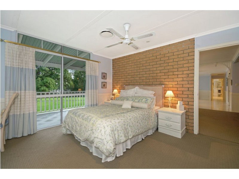 11 Malones Road, Kiels Mountain QLD 4559