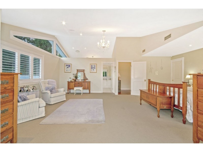 11 Malones Road, Kiels Mountain QLD 4559