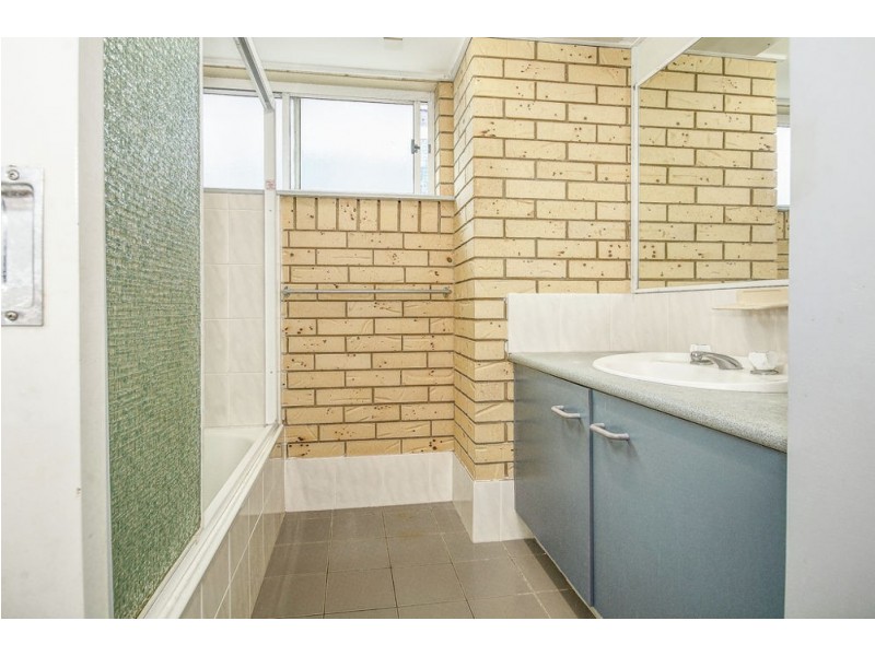 4/19 Mahia Terrace, Kings Beach QLD 4551