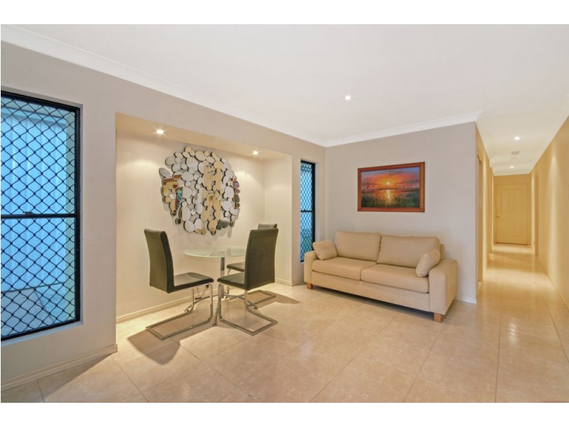 97 Parsons Road, Forest Glen QLD 4556