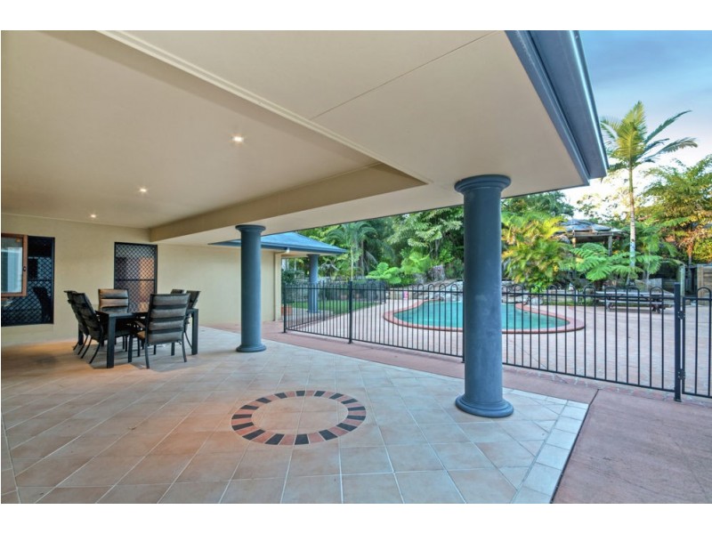 97 Parsons Road, Forest Glen QLD 4556