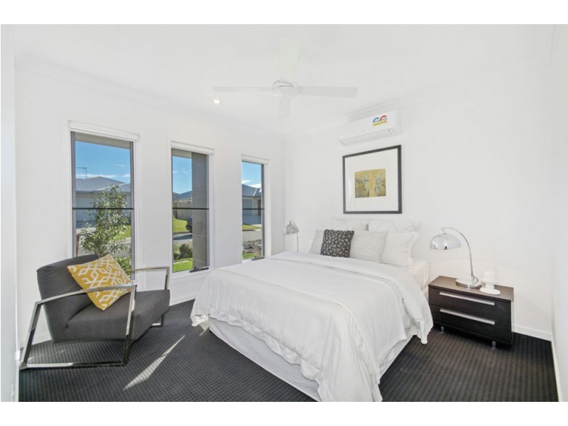 17 Ochre Crescent, Caloundra West QLD 4551