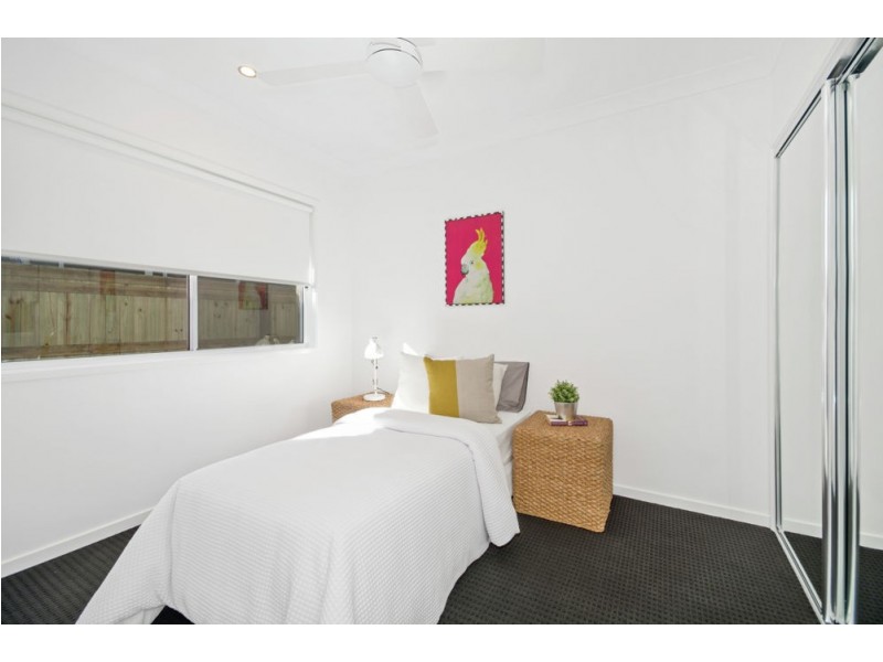 17 Ochre Crescent, Caloundra West QLD 4551