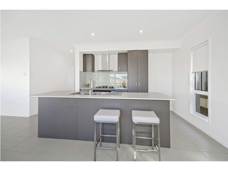 17 Ochre Crescent, Caloundra West QLD 4551