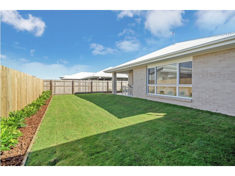 17 Ochre Crescent, Caloundra West QLD 4551