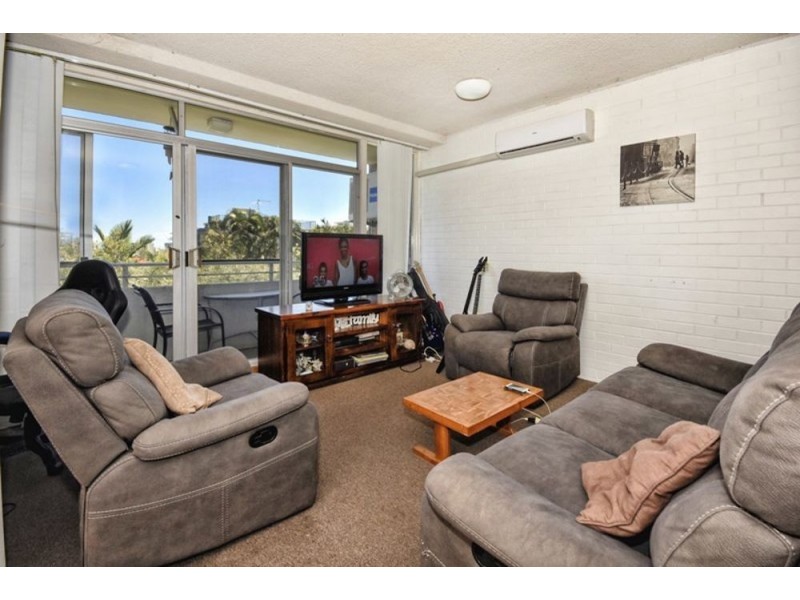 4/12 Queen Street, Kings Beach QLD 4551