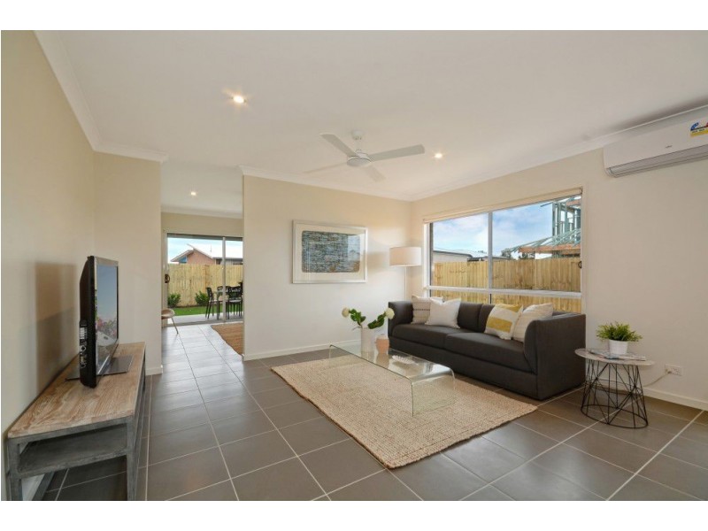 43 Amber Drive, Caloundra West QLD 4551