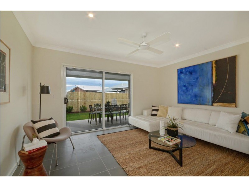 43 Amber Drive, Caloundra West QLD 4551