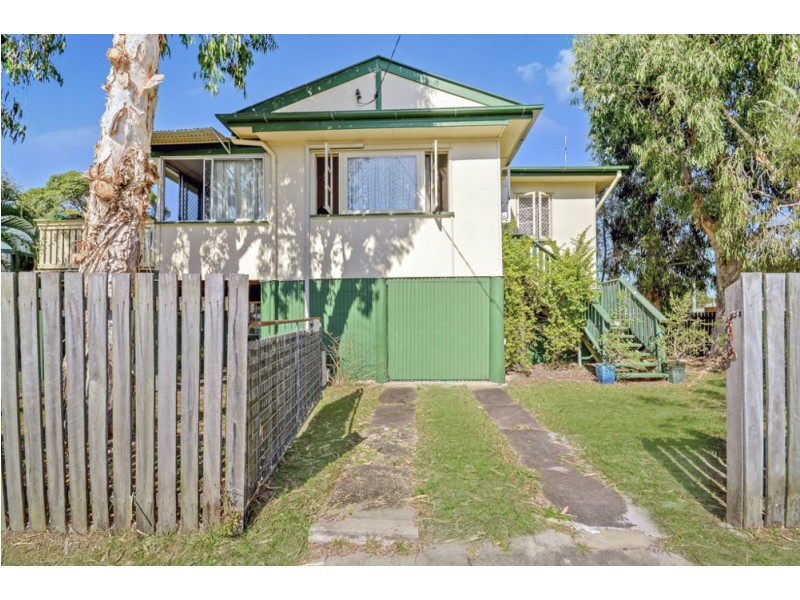 8 Earnshaw Street, Golden Beach QLD 4551