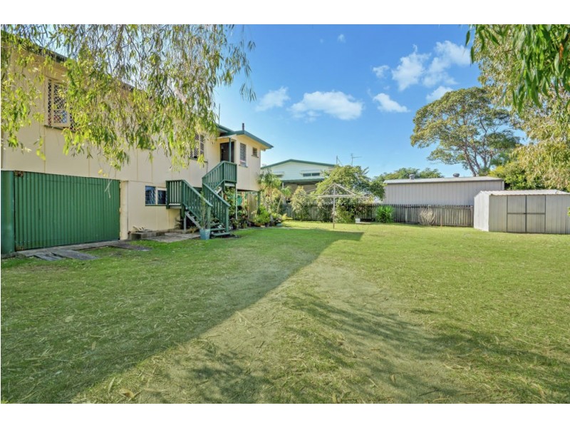 8 Earnshaw Street, Golden Beach QLD 4551