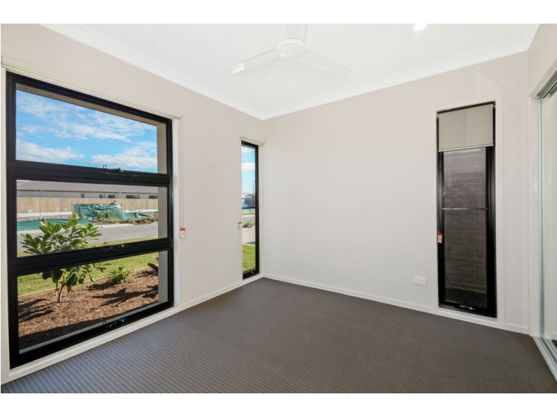 31 Olive Circuit, Caloundra West QLD 4551