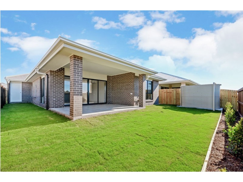 31 Olive Circuit, Caloundra West QLD 4551