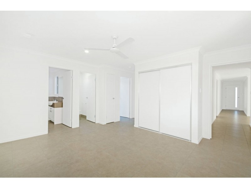 29 Pearl Crescent, Caloundra West QLD 4551