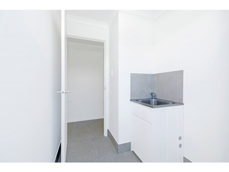 29 Pearl Crescent, Caloundra West QLD 4551