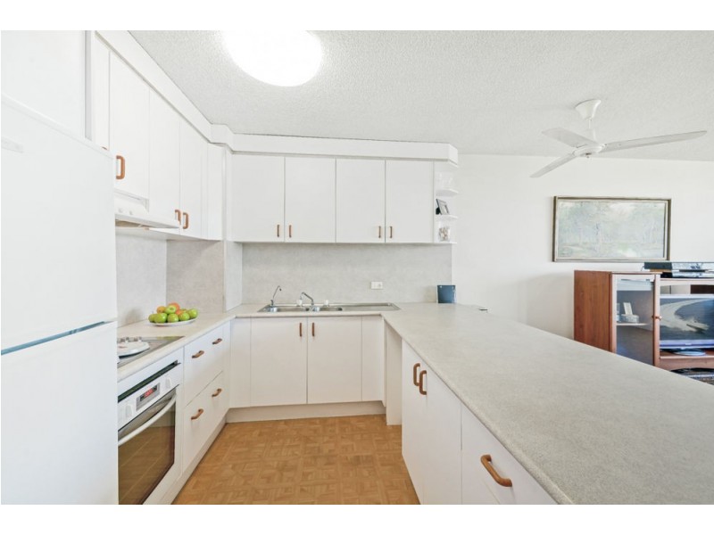 6/41 Moreton Parade, Kings Beach QLD 4551