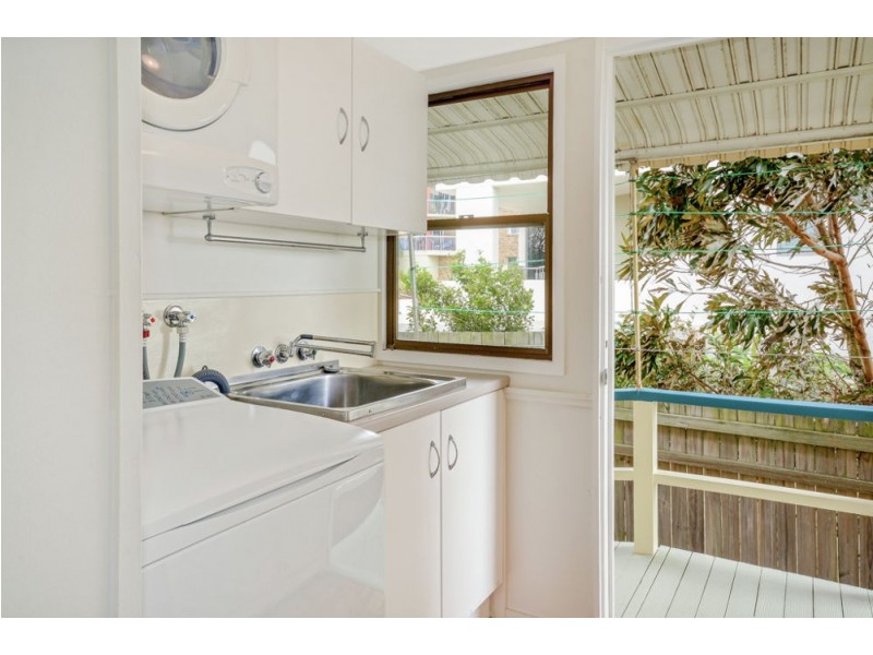 30 Saltair Street, Kings Beach QLD 4551