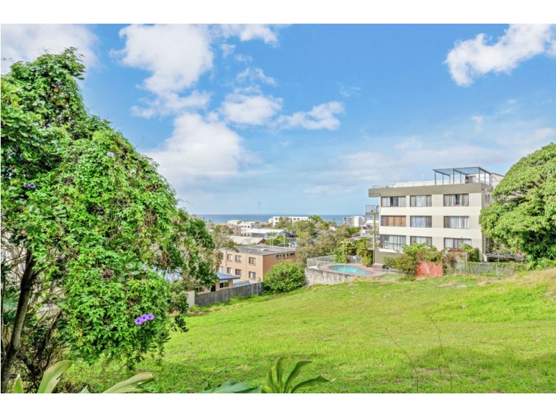 30 Saltair Street, Kings Beach QLD 4551