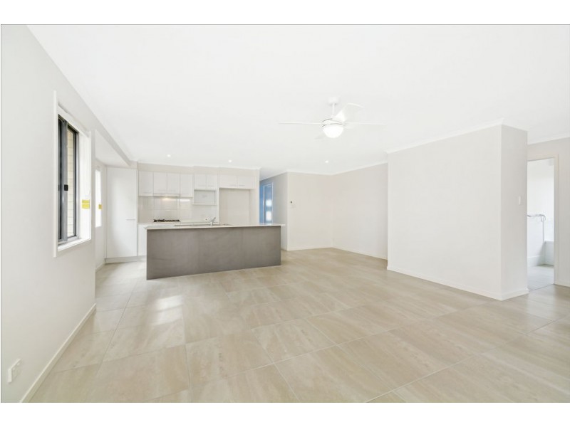 28 Olive Circuit, Caloundra West QLD 4551