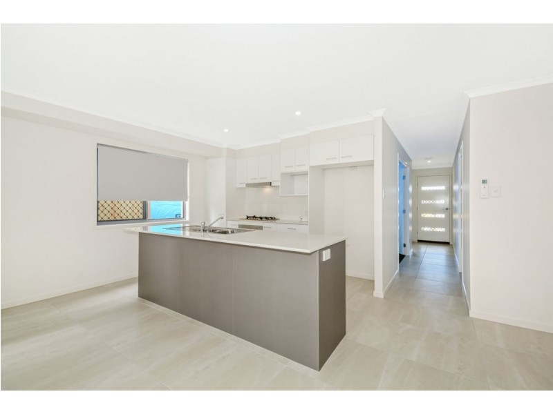 28 Olive Circuit, Caloundra West QLD 4551