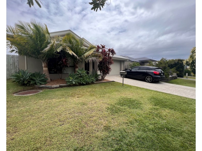 27 Pumicestone Way, Mountain Creek QLD 4557