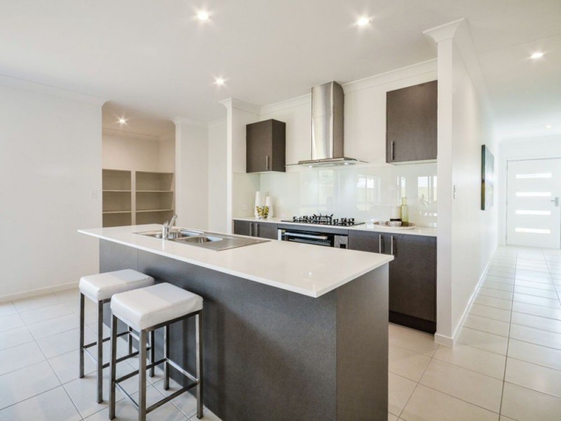 14 Olive Circuit, Caloundra West QLD 4551