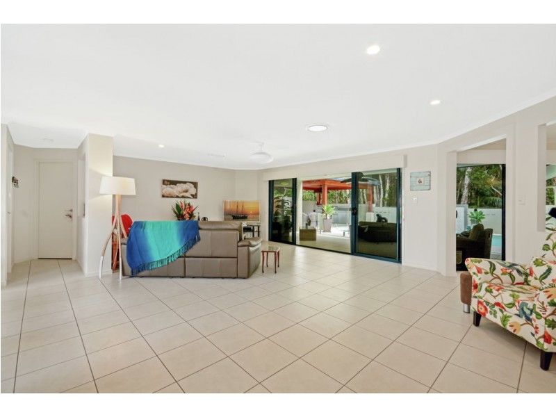 130 Goonawarra Drive, Mooloolaba QLD 4557