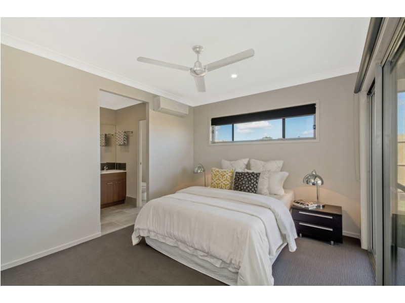 4 Turquoise Place, Caloundra West QLD 4551