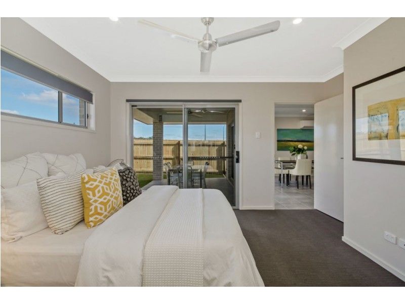 4 Turquoise Place, Caloundra West QLD 4551