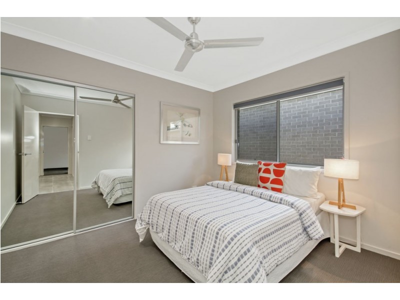 4 Turquoise Place, Caloundra West QLD 4551