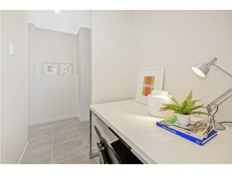 4 Turquoise Place, Caloundra West QLD 4551